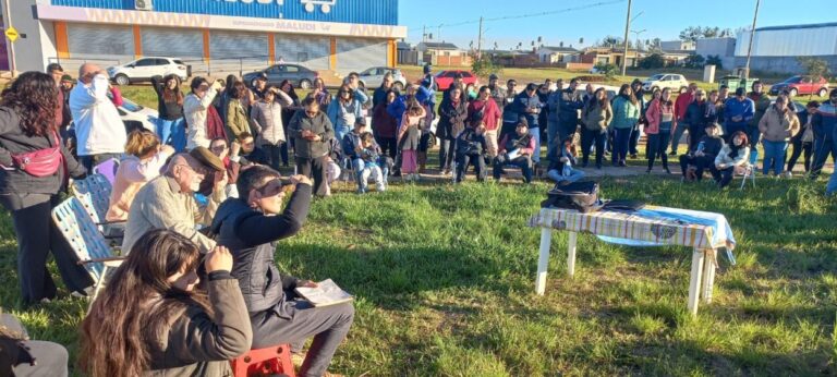 Vecinos de Itaembé Guazú presentarán un amparo colectivo ante el fuero federal para frenar el aumento del servicio de GasNEA imagen-38