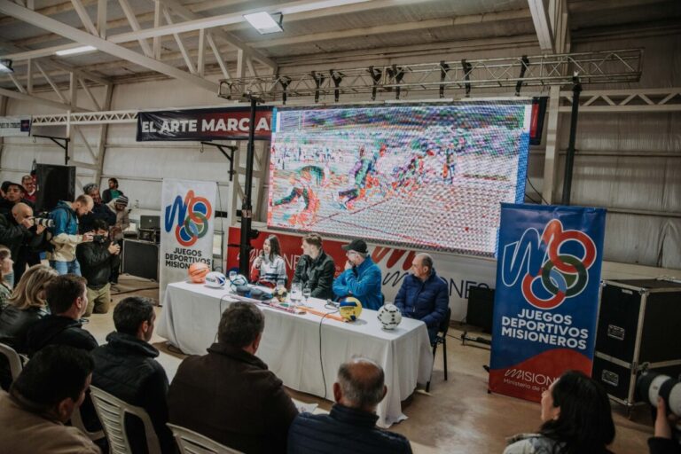 Stelatto acompañó al Gobernador durante la apertura de los Juegos Deportivos Misioneros imagen-13