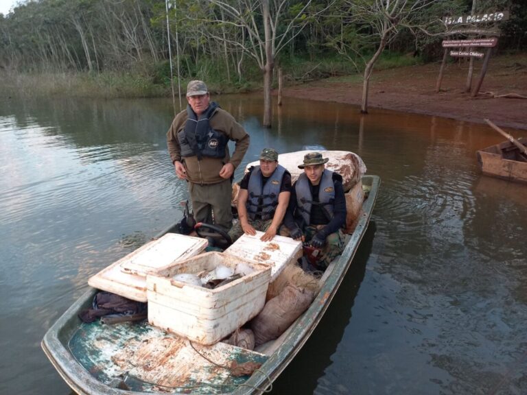 Neutralizaron un campamento de cazadores furtivos en el Paisaje Protegido Lago Urugua-í imagen-25