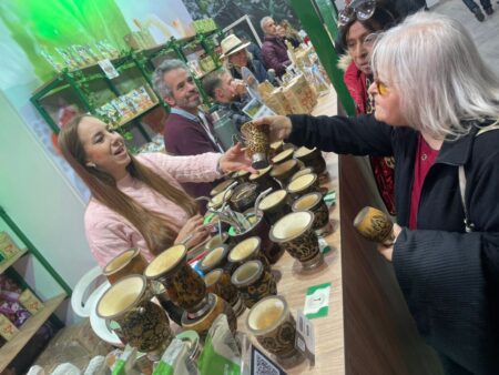 En La Rural, 15 empresas misioneras están presentes en la Feria "Caminos y Sabores" imagen-3