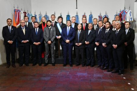 Los Gobernadores que firmaron el Pacto de Mayo esperan resultados y afinan la lista de temas pendientes imagen-3