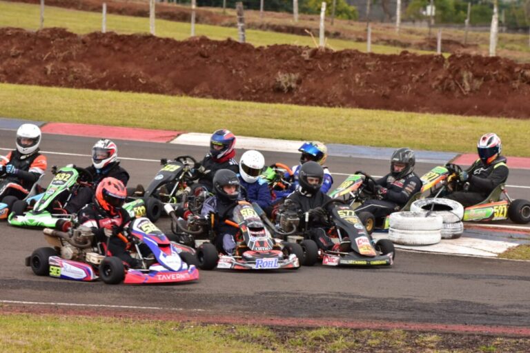 Karting: buen espectáculo de la tercera fecha en Posadas imagen-44