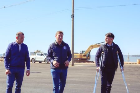 Romero Spinelli y Macías inspeccionaron las obras del Depósito Fiscal del Puerto de Posadas imagen-2