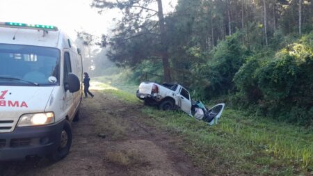 Una mujer perdió la vida luego de despistar con su vehículo en Caraguatay imagen-3