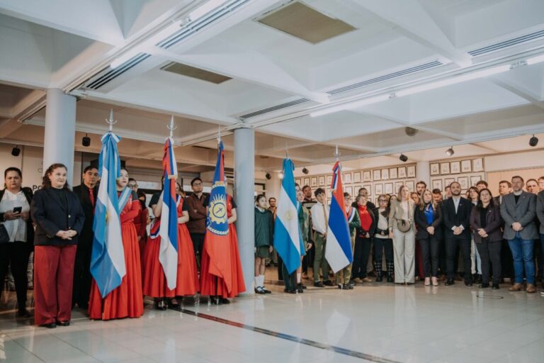 Se conmemoró el 9no aniversario de la creación de la Bandera de Posadas imagen-14