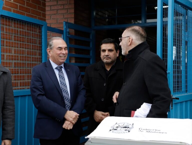 El Intendente acompañó la entrega del nuevo edificio del Instituto Santo Cura Brochero imagen-33