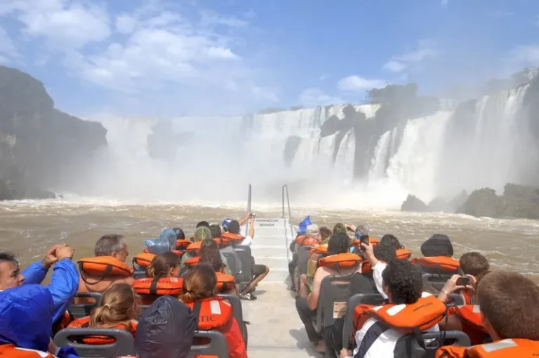 Reactivación turística en las Cataratas del Iguazú: Se registraron reservas del 75% para las vacaciones de invierno en Misiones  imagen-31