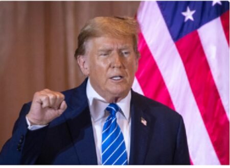 Evacuaron a Donald Trump de una cancha de golf porque hubo un tiroteo Evacuaron a Donald Trump de una cancha de golf porque hubo un tiroteo imagen-9