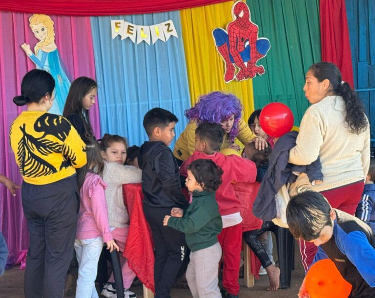 Movimiento Evita Misiones: "Barrio por barrio también hacemos feliz a la gurisada" imagen-49