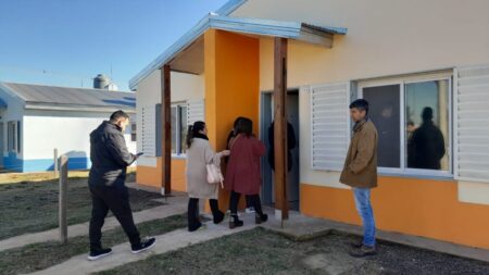 Preadjudicatarios de Iprodha conocieron sus futuras viviendas en Itaembé Guazú y recibieron información clave imagen-10