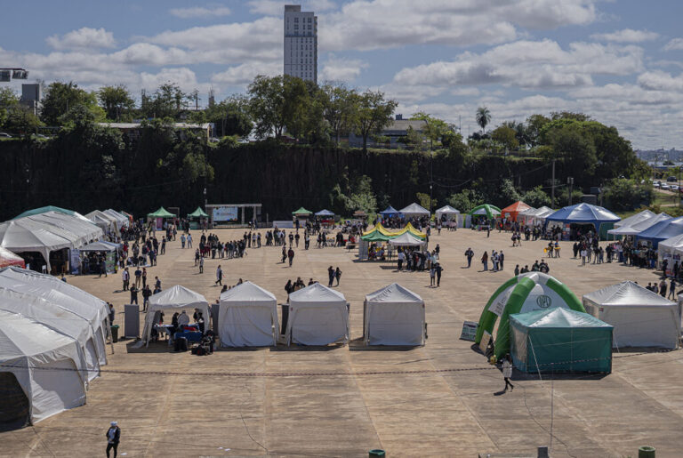 Esperan una gran afluencia de estudiantes de toda la región en la última jornada de la 9na Expo Posadas Ciudad Universitaria imagen-21