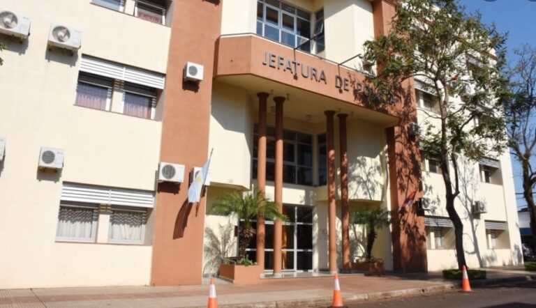 La Jefatura pasó a disponibilidad a un suboficial investigado por amenazas y robo imagen-4