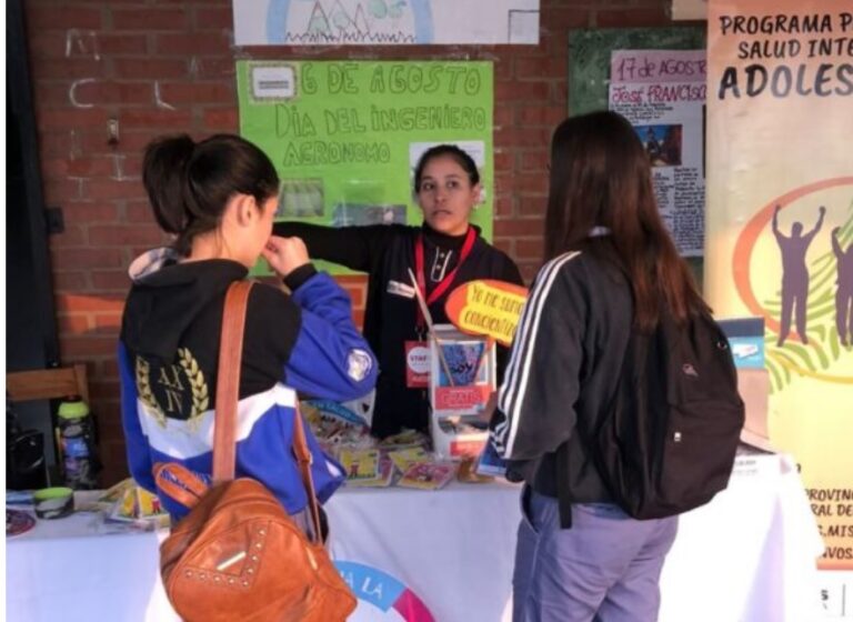 “La Vice en tu Escuela”: asesorías, espacios de escuchas, atención médica y odontológica por parte de los equipos de Salud Pública imagen-10