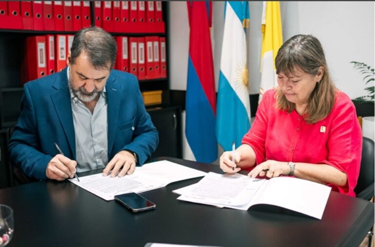 Salud Pública y la Ucami firman convenio de fortalecimiento del Sistema de Residencias de las Ciencias de la Salud imagen-41