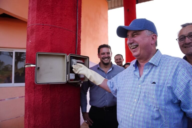 El Gobernador llevó adelante la activación de nuevos transformadores en el Parque Industrial de Capioví imagen-6