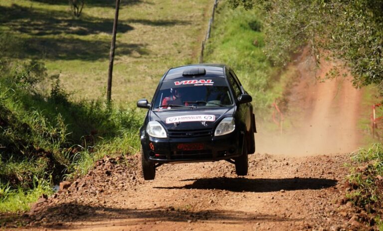 Automovilismo: el binomio Gabriel Vidal Rodríguez-Aitor Zugasti ganó la 1° etapa del rally de Puerto Rico y Capioví imagen-41