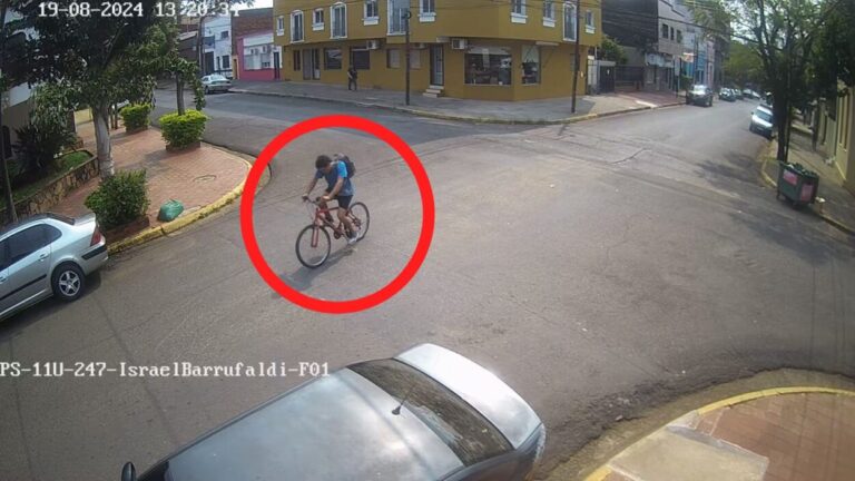 Con un seguimiento por cámaras arrestaron a un ladrón de bicicletas en pleno robo imagen-31