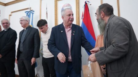 El gobernador Passalacqua recibió a líderes interreligiosos y reafirma el compromiso de Misiones con el diálogo pacífico imagen-5