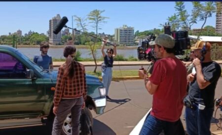 Tras el cambio de la política nacional hacia el sector audiovisual, impulsan acuerdos entre provincias y países de la región para el fomento de la producción "con identidad" imagen-7