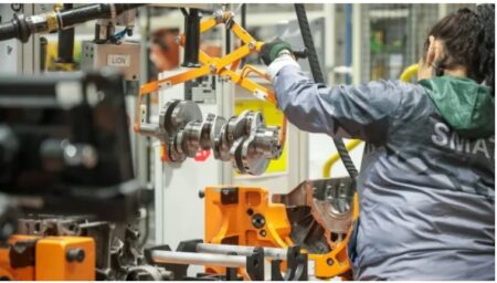 La economía volvió a caer en junio: se contrajo casi 4% anual tras el tibio rebote de mayo imagen-6