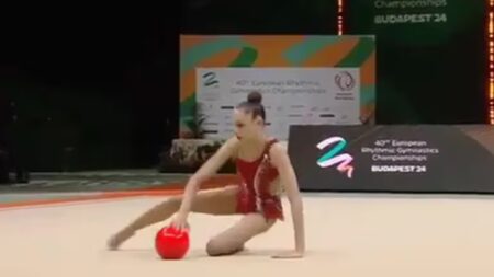 Una gimnasta brilló en el Campeonato Europeo de Budapest con un clásico de Ramón Ayala en su rutina de pelota imagen-1