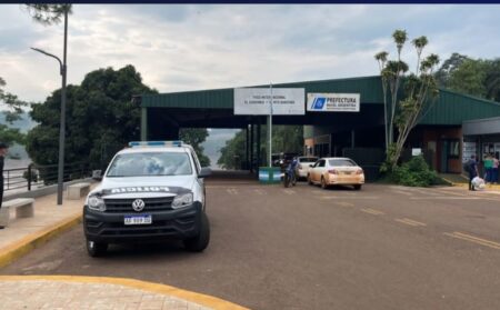 «Es necesario eliminar la burocracia que tiene el Mercosur para agilizar el tránsito de la gente por los pasos fronterizos», reclamó el parlamentario Sartori "Es necesario eliminar la burocracia que tiene el Mercosur para agilizar el tránsito de la gente por los pasos fronterizos", reclamó el parlamentario Sartori imagen-8