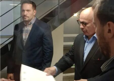 Tras la expulsión, la Justicia allana el despacho de Germán Kiczka del Anexo de la Legislatura imagen-2