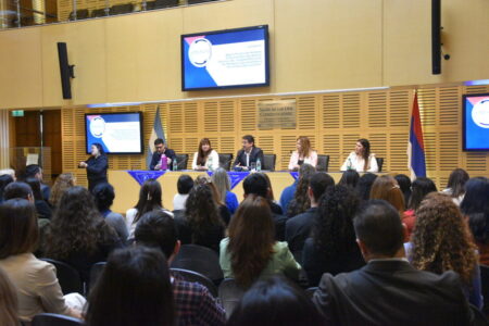 Legislatura: Presentaron el Registro provincial de intérpretes en Lengua de Señas Legislatura: Presentaron el Registro provincial de intérpretes en Lengua de Señas imagen-1