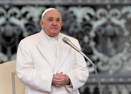 En un acto con Grabois, el Papa criticó al Gobierno por el uso de gas pimienta en una manifestación imagen-10