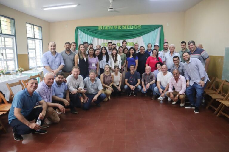 Ministerio de Gobierno brindó asistencia y asesoramiento a representantes de 18 municipios imagen-38