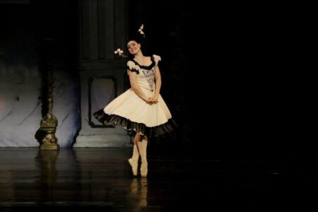 Espléndido estreno de “Baile de Graduados” en el Teatro Lírico Espléndido estreno de “Baile de Graduados” en el Teatro Lírico imagen-1