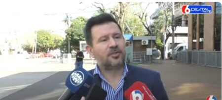 "Hoy el salario básico de la maestra de grado, por 4 horas sin antigüedad, está en los $500.000 que cobrarán a fin de mes", dijo Aranda imagen-9