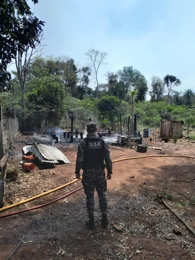 Tragedia en Montecarlo: dos niños murieron al incendiarse la vivienda imagen-16