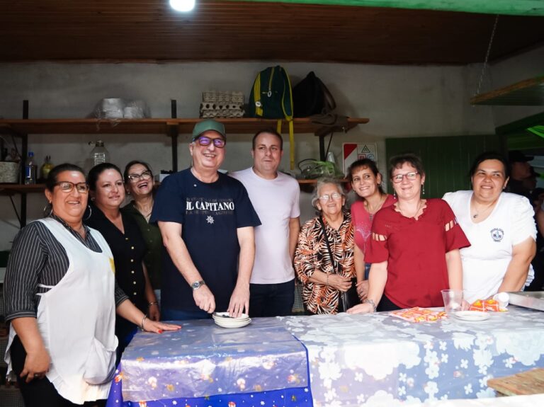 El Gobernador Passalacqua visitó la 47° edición de la Fiesta del Agricultor en Campo Viera imagen-20