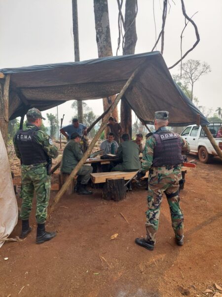 Frenan desmontes y usurpación de lotes privados en San Pedro imagen-1