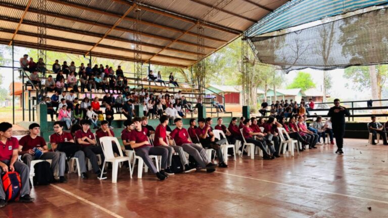 El Programa Valores en Movimiento brindó una jornada en Comandante Andresito imagen-31