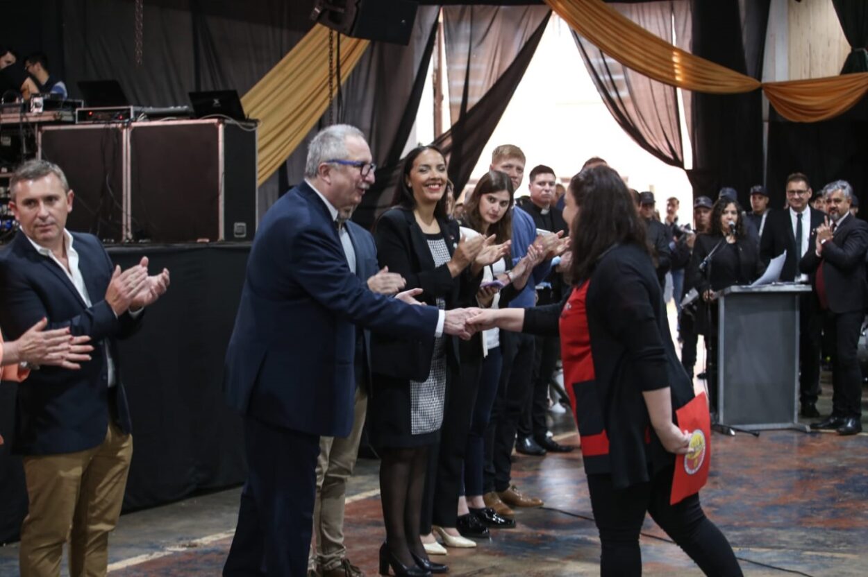 Passalacqua encabezó la apertura de la 38° Fiesta Provincial del Docente en Campo Grande imagen-2