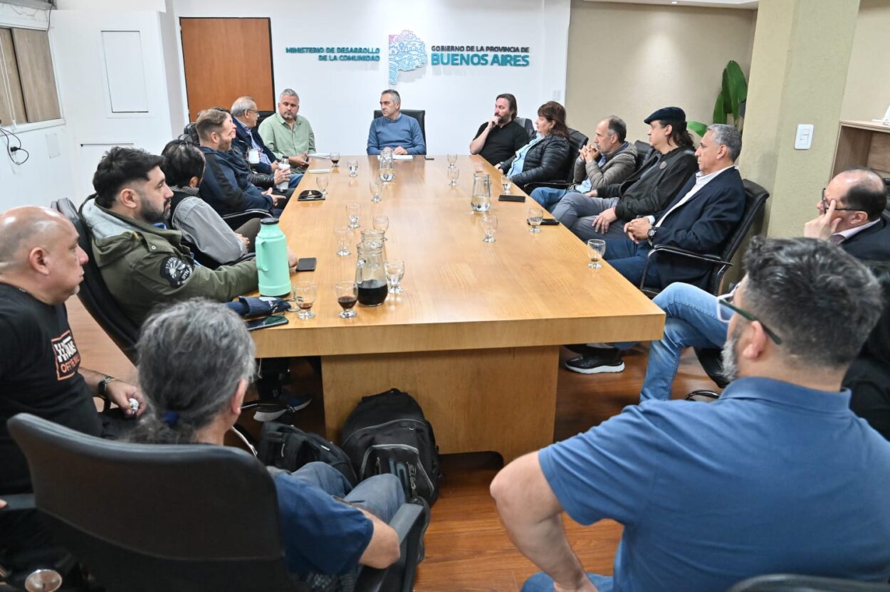 Reunión de la Multisectorial Peronista Misiones con el ministro bonaerense Andrés Larroque imagen-8