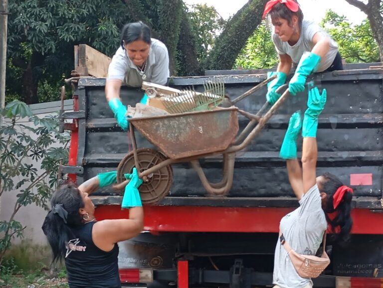 Tras las lluvias intensifican los operativos contra el Dengue imagen-16