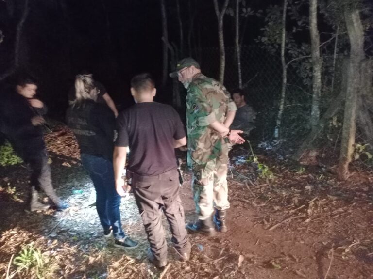 Se perdió durante horas en la selva misionera, ya estaba deshidratado cuando lo rescataron imagen-49