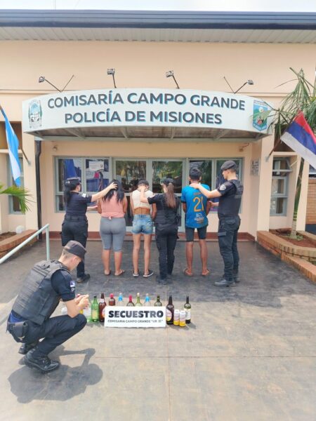 Investigación "La Casa de la Mary": tres arrestos por obscenidades y alcohol a menores imagen-1