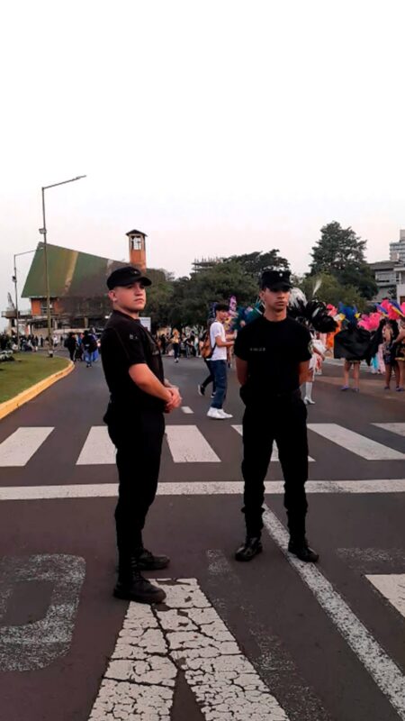 Con más 800 efectivos la Policía brindará seguridad a los alumnos y familias en la Estudiantina Con más 800 efectivos la Policía brindará seguridad a los alumnos y familias en la Estudiantina imagen-8
