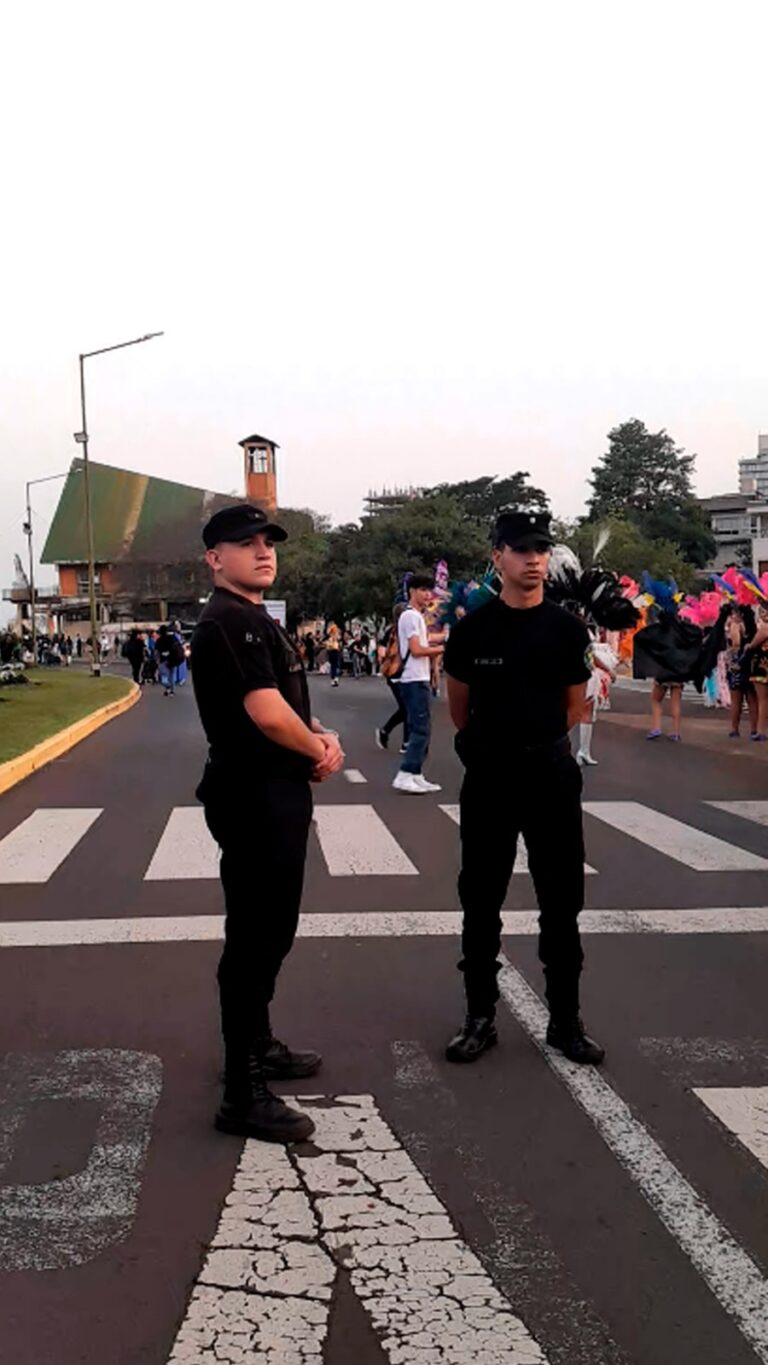 Con más 800 efectivos la Policía brindará seguridad a los alumnos y familias en la Estudiantina imagen-11