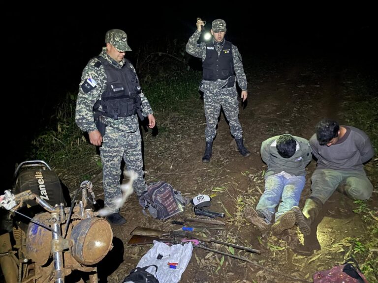 Policías rurales desarmaron trampas en el monte, arrestaron a cazadores furtivos e incautaron escopetas imagen-32