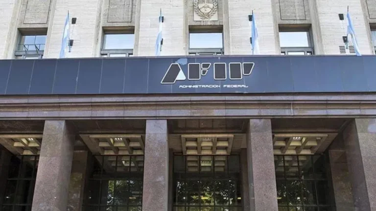 Afip vigila: cuáles son los 5 errores más comunes al realizar transferencias entre cuentas propias imagen-6