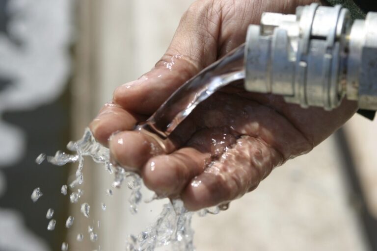 El Imas garantizó provisión de agua potable en Puerto Libertad imagen-14