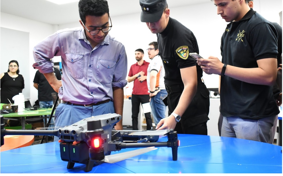 La Escuela de Robótica Misiones lanzó Vant, el trayecto sobre creación de drones imagen-6