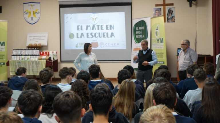 Estudiantes de Santa Fe se sumaron a “El Mate en la Escuela” imagen-21