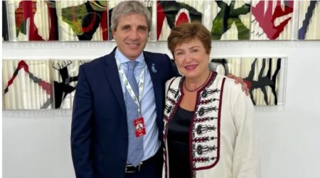FMI: Luis Caputo tuvo un encuentro con Kristalina Georgieva y acordaron las prioridades para Argentina imagen-3