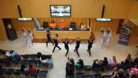 La cultura holística tuvo su lugar de encuentro en la Legislatura imagen-5